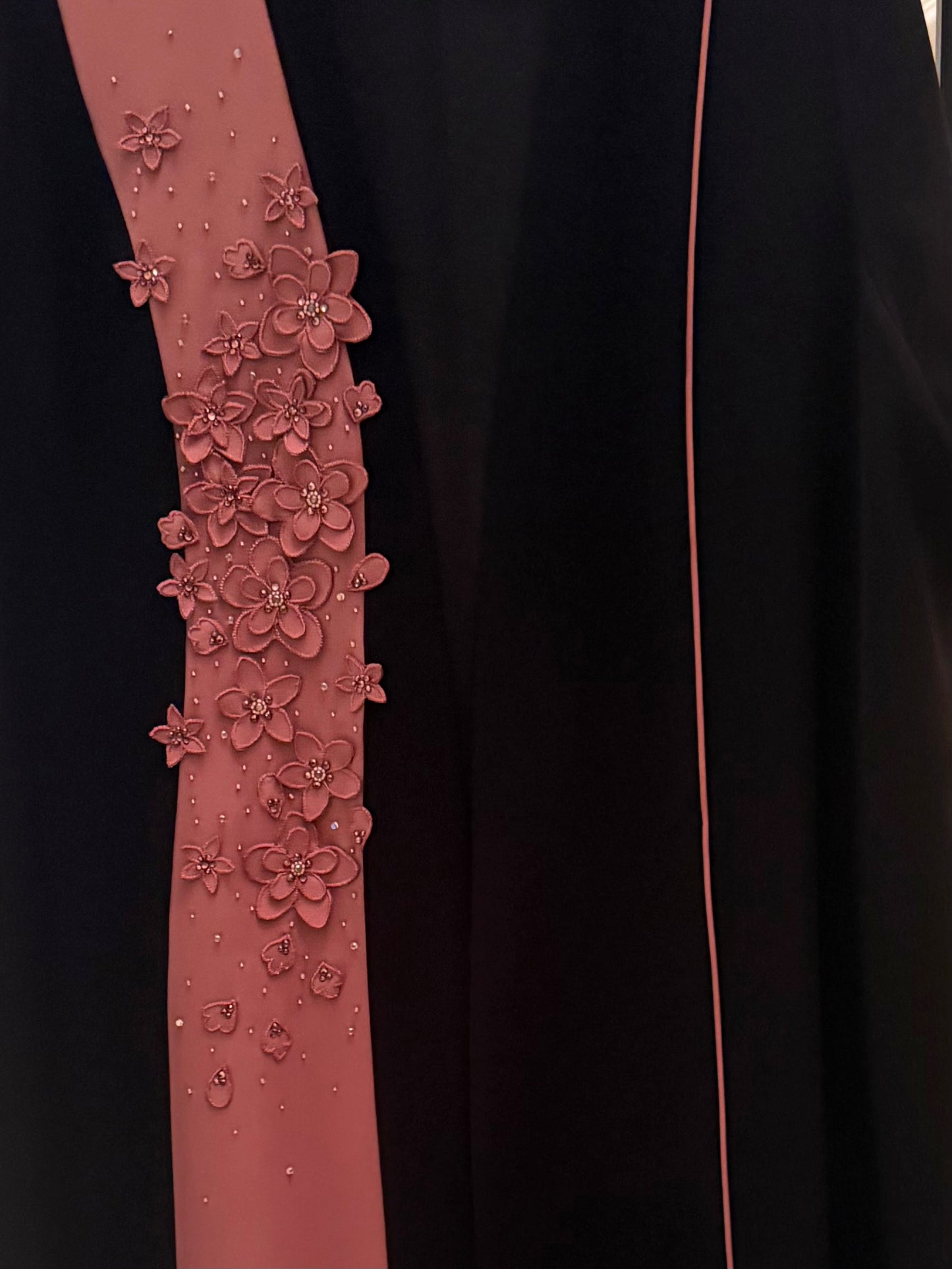 Rosewood abaya