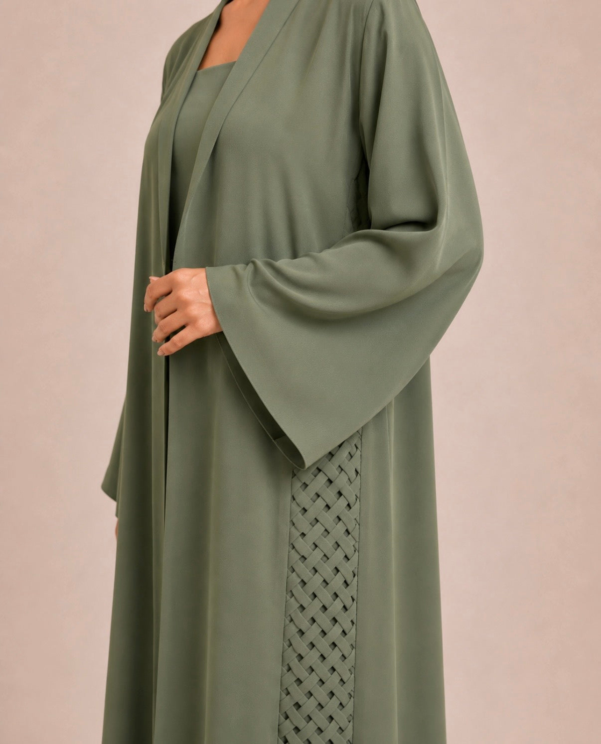 Intrecciato Abaya